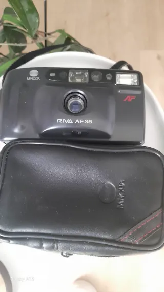 Minolta Riva AF35 fotocamera analogica