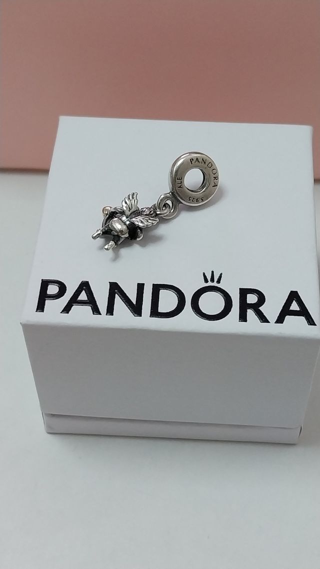 Pandora Charm Cupido con Arco Plata