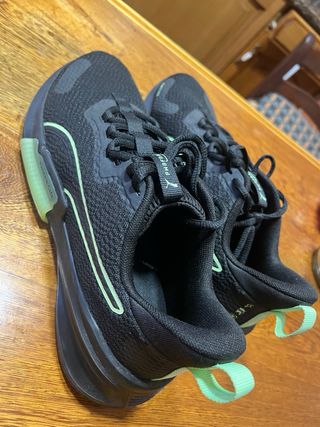 Zapatillas Puma Negras y Verdes