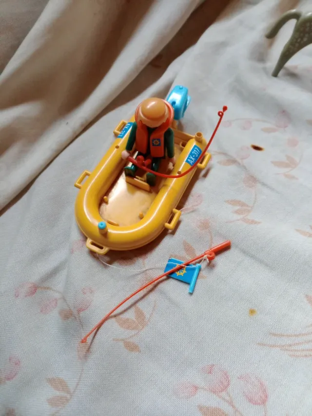 Lancha Playmobil con figura y accesorios