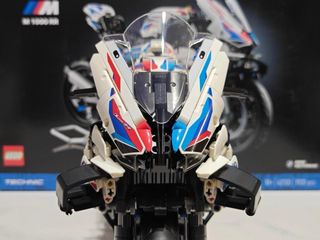 LEGO Technic BMW M 1000 RR 42130