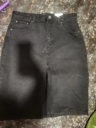 Falda tejana negra con abertura