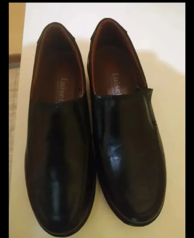 Mocasines de piel Luisetti negros mujer.
