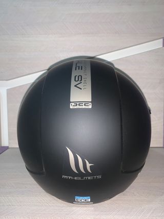 Cascos MT reversibles con visera