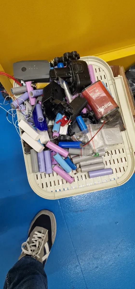 Lote Patinetes Eléctricos y Baterías