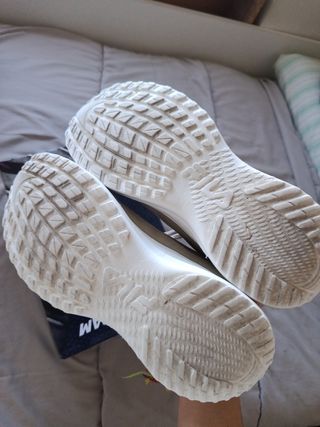 Zapatillas Fila Training Mujer Talla 40 Beige/Oro