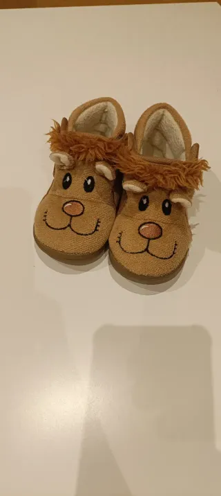 3 paia di pantofole da casa per bambini