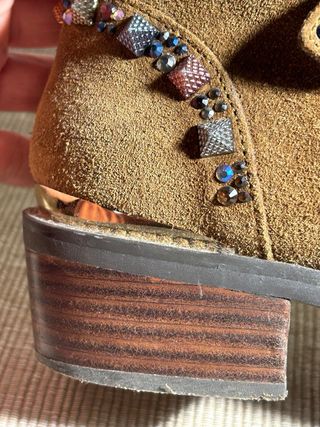 Botines Alma en Pena ante y pedrería