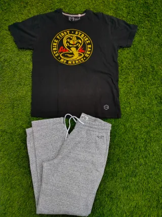 Camiseta Cobra Kai Talla M y Pantalón Hollister