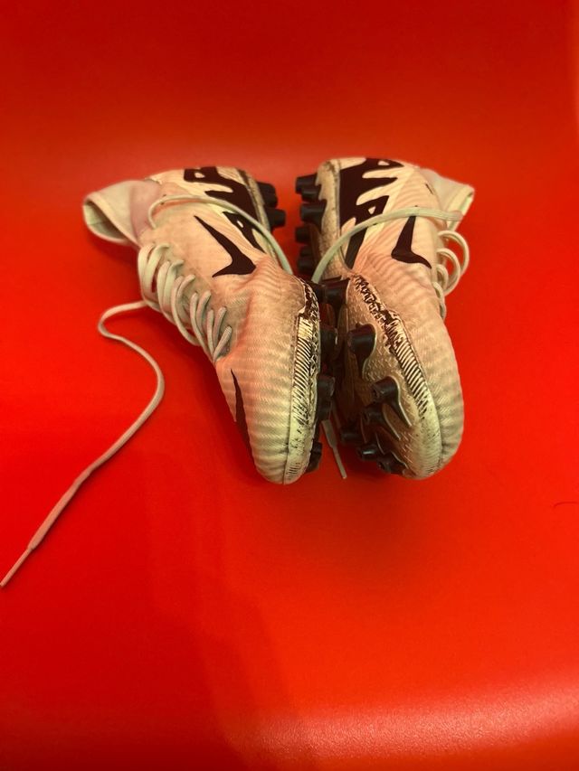 Botas de fútbol Nike Talla X