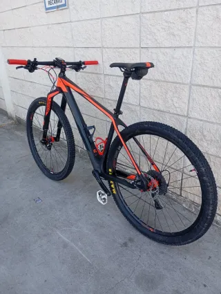 Bicicleta Cube Reaction SLT Carbono