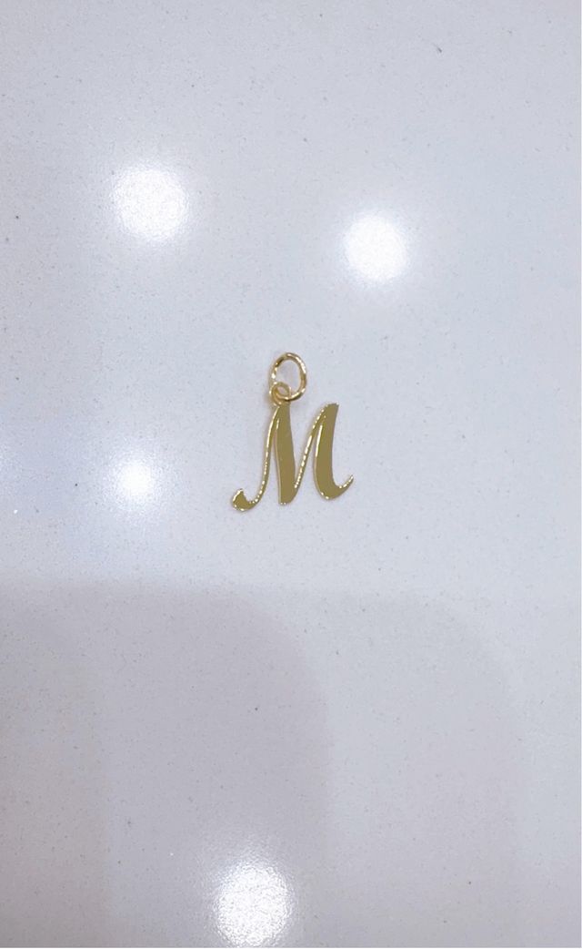 Ciondolo Lettera M in Oro Giallo 18kt 750