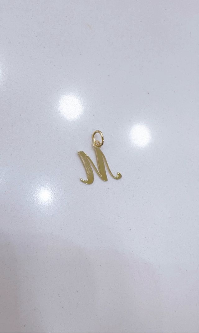 Ciondolo Lettera M in Oro Giallo 18kt 750