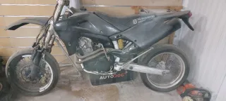 Husqvarna 570 sm supermotard