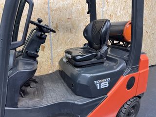 Carretilla Toyota GLP 1.800 kg Triple