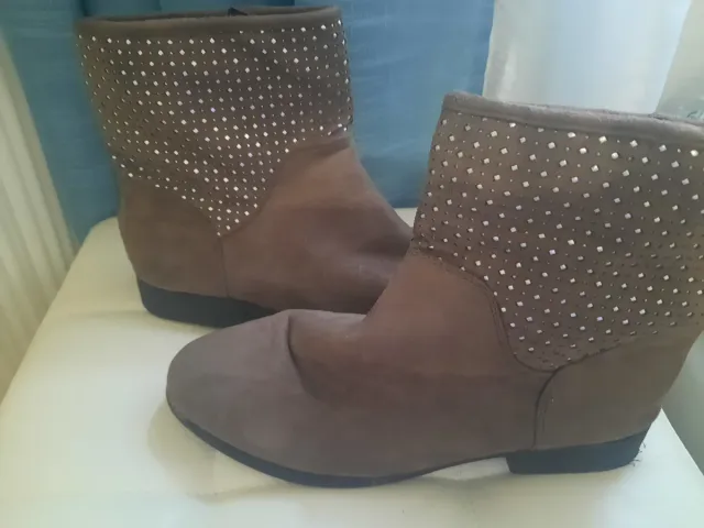 Botines ante calado plata talla 40