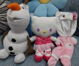 Lote 2 Peluches: Olaf y Hello Kitty