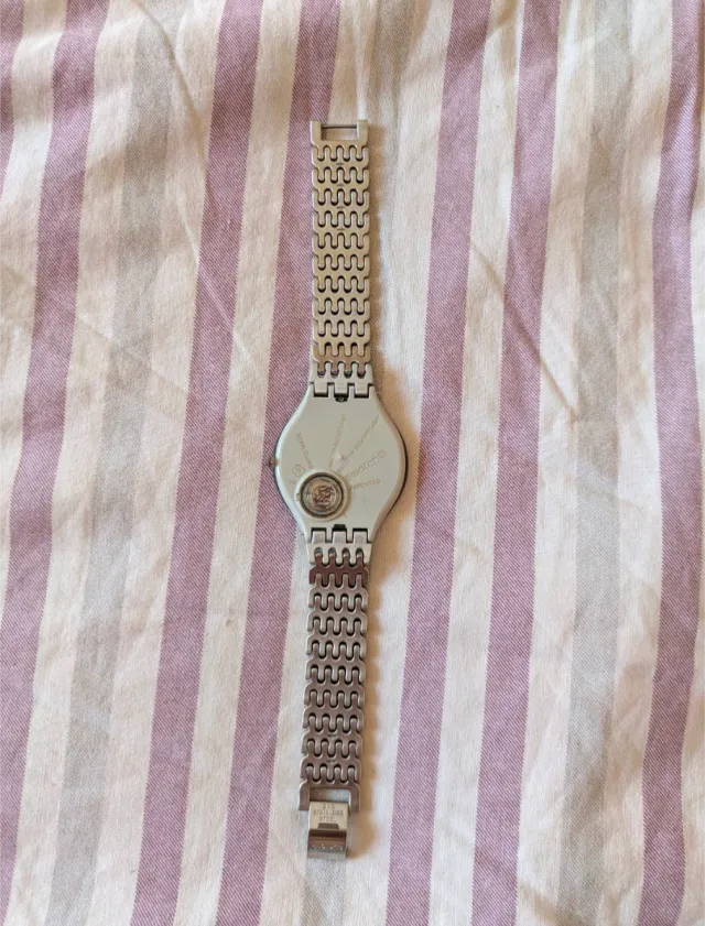 Reloj Swatch Skinparure Extraplano Plata/Blanco