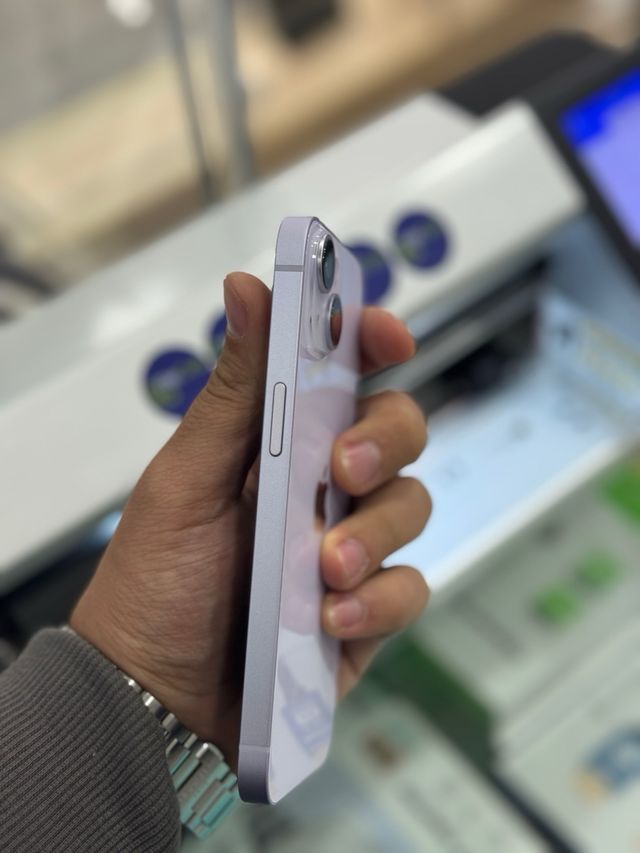 iPhone 14 128 GB (Batería 87%)