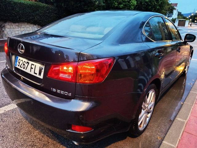 Lexus IS 220d Sport 177 CV