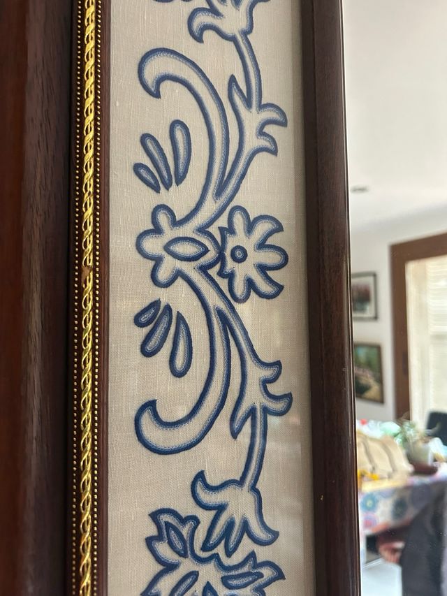 Espejo Marco Madera Bordado Azul