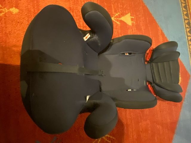 Silla coche bebé negra poco usada