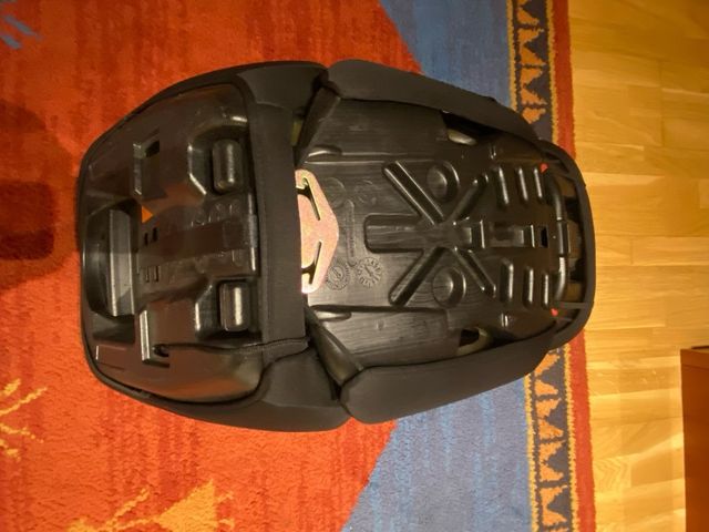 Silla coche bebé negra poco usada