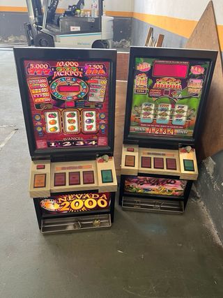 Máquina tragaperras para restaurar 2 unidades