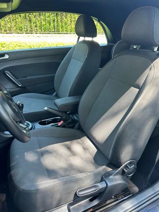 Volkswagen Beetle 2014