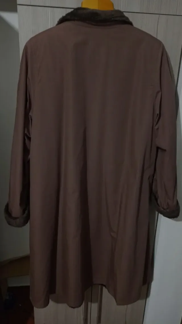 Cappotto donna marrone con bottoni