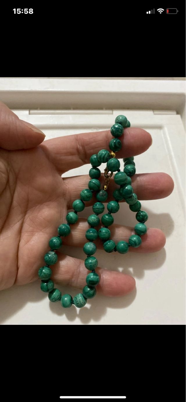 Collana perle giada verde scuro chiusura oro