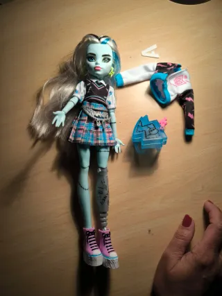 Monster High Frankie Stein Muñeca