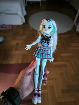 Monster High Frankie Stein Muñeca