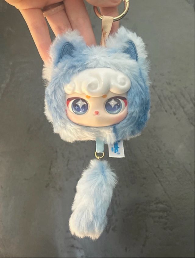 Lucky Meow IV 4 Ciaoka BLUE CAT KEYRING