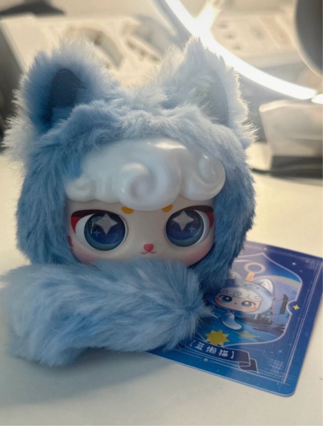 Lucky Meow IV 4 Ciaoka BLUE CAT KEYRING