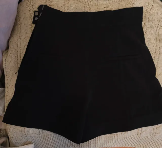 Pantalón corto vestir negro