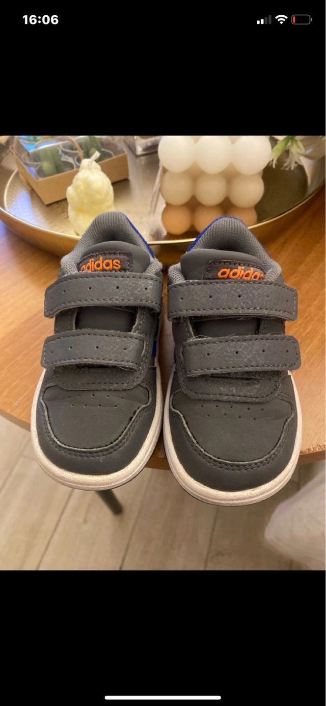 Scarpe Adidas bimbo grigio scuro