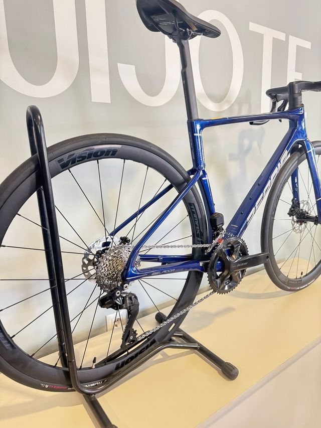 BERRIA BELADOR PRO 105di2