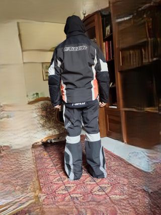 Giacca e pantaloni sci Dainese con protezioni