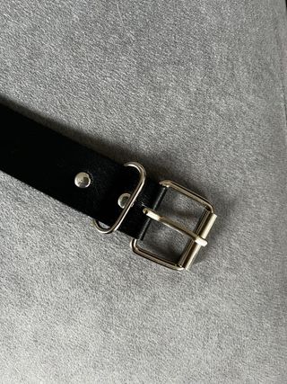 Arnés de pierna con anillas y hebilla