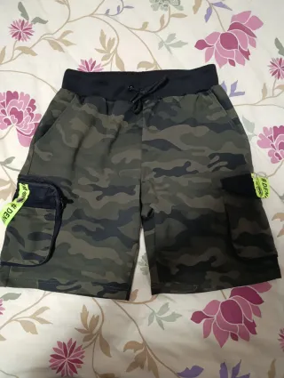 Short deportivo camuflaje Talla M