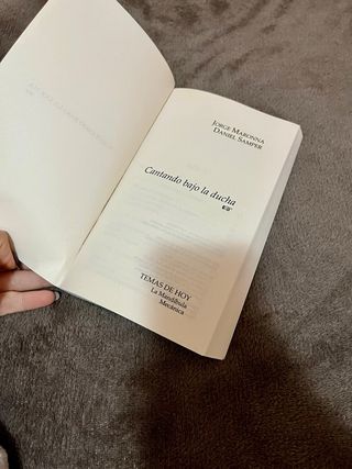 Cantando Bajo La Ducha