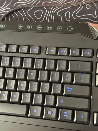 Teclado Gigabyte Aivia K8100