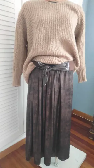 Falda larga marrón y negra
