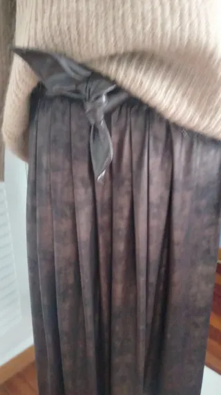 Falda larga marrón y negra