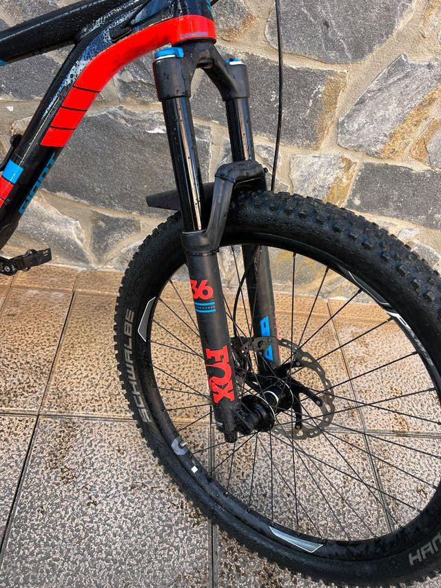 Bicicletta Giant Reign