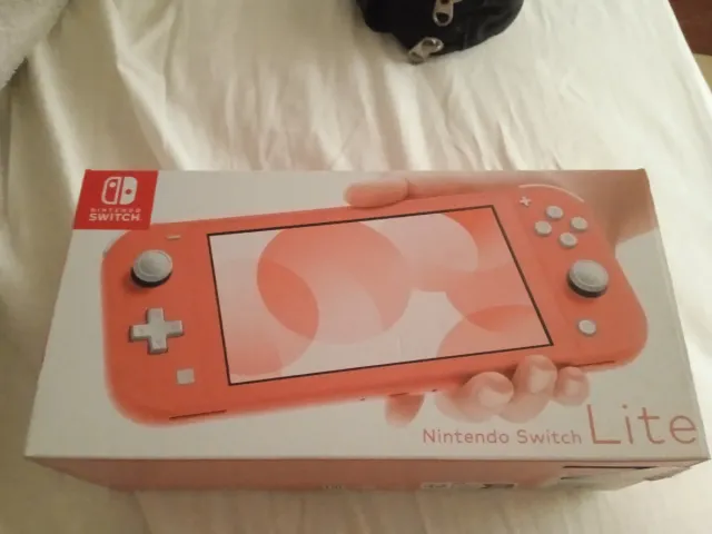 Nintendo Switch Lite Coral