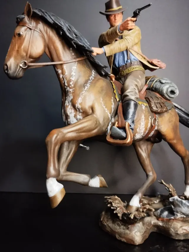 Statuetta in resina di Arthur Morgan Red Dead Redemption