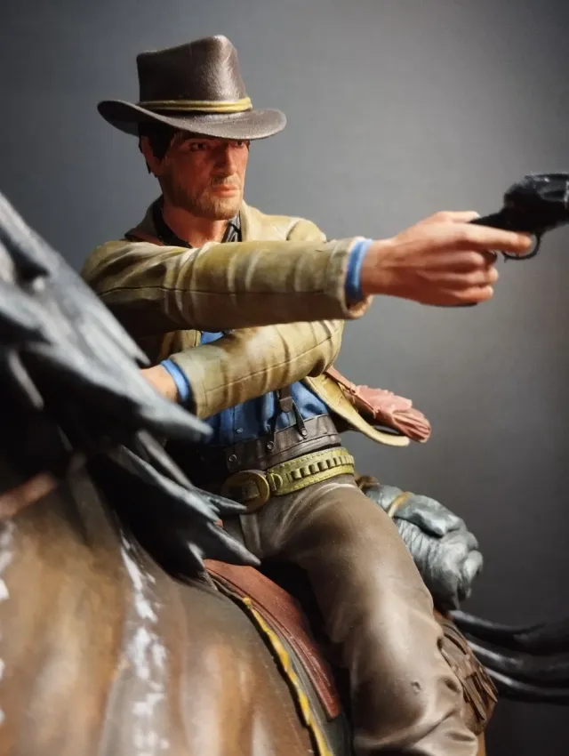 Statuetta in resina di Arthur Morgan Red Dead Redemption