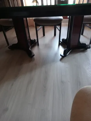 Tavolo da soggiorno con due ali allungabili